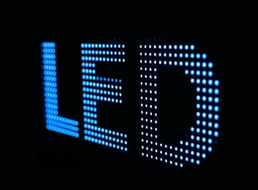 Dayactirka muraayadda LED